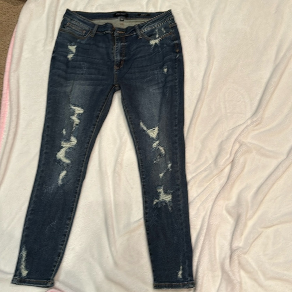 JUDY Blue Distressed Skinny Fit Jeans
